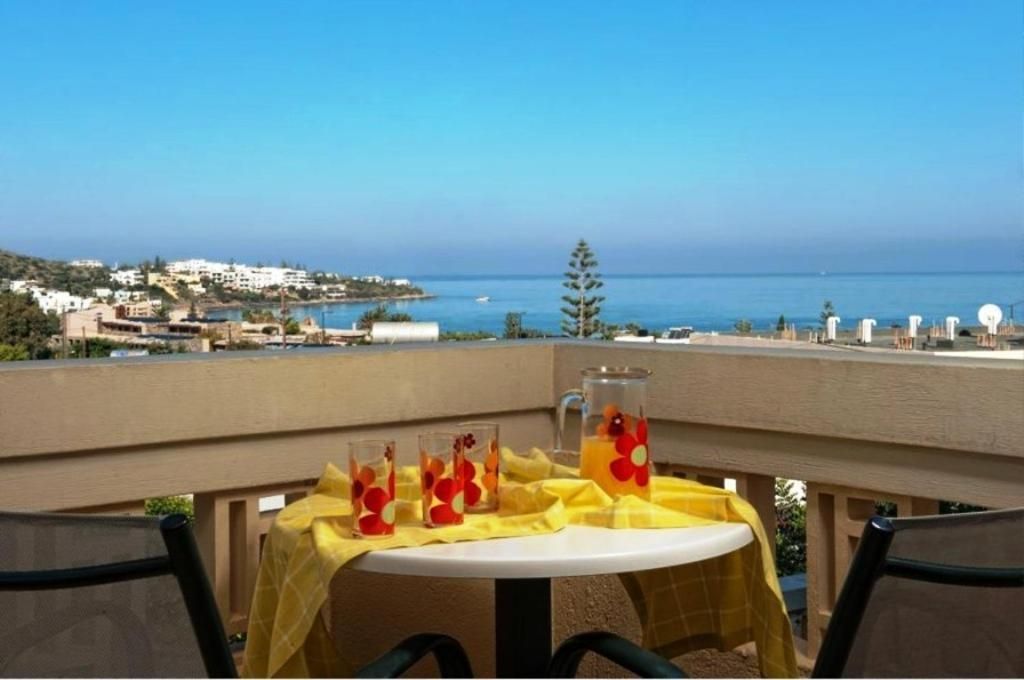 2-Bedroom Family Apartment with Sea View (6 Adults)