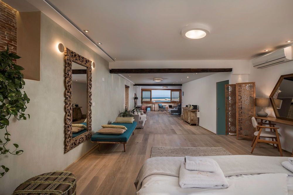 Deluxe Suite, 1 Bedroom, 2 Bathrooms, Sea Facing