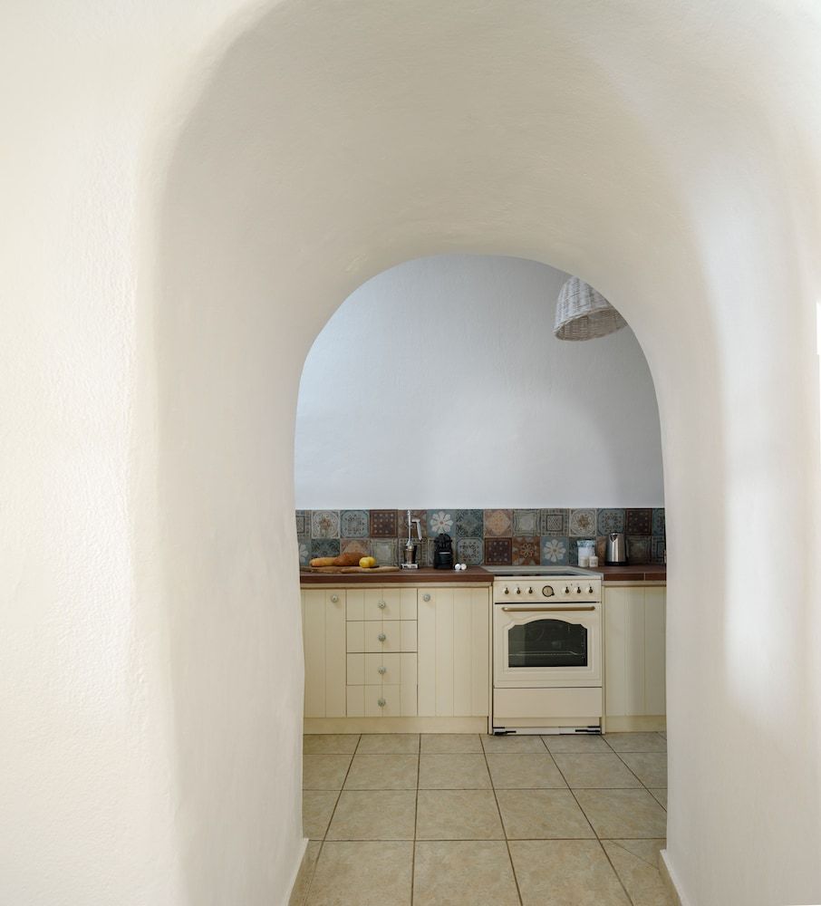 Revelis Villa & Canava Luxury Villa, 3 Bedrooms, Sea View, Slope side 6