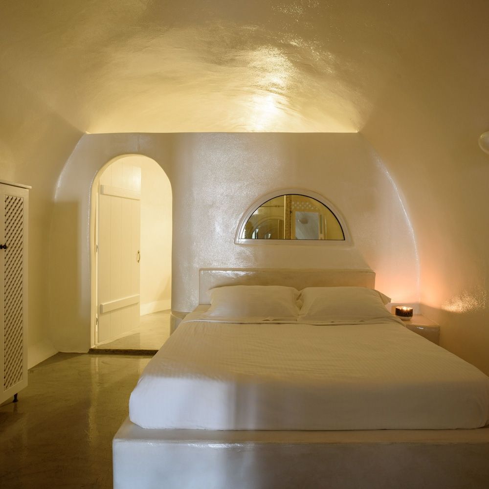 Revelis Villa & Canava Luxury Suite, Partial Sea View, Slope side (Canava) 5