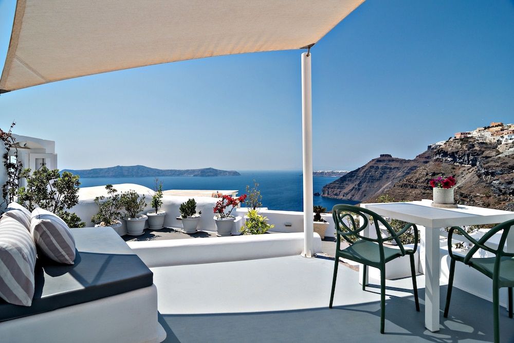 Revelis Villa & Canava Luxury Suite, Partial Sea View, Slope side (Canava) 17