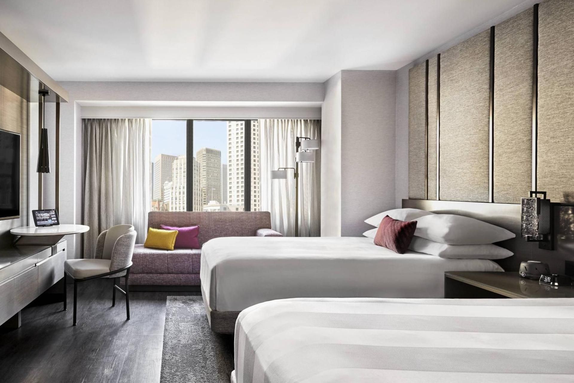 Queen Room With Two Queen Beds and City View - Hearing Accessible