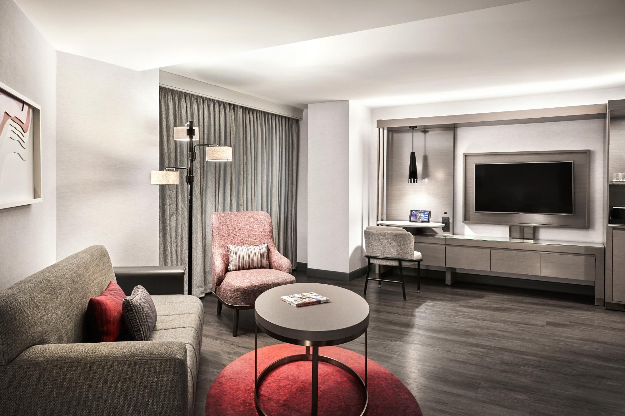 Studio, Suite, 1 King