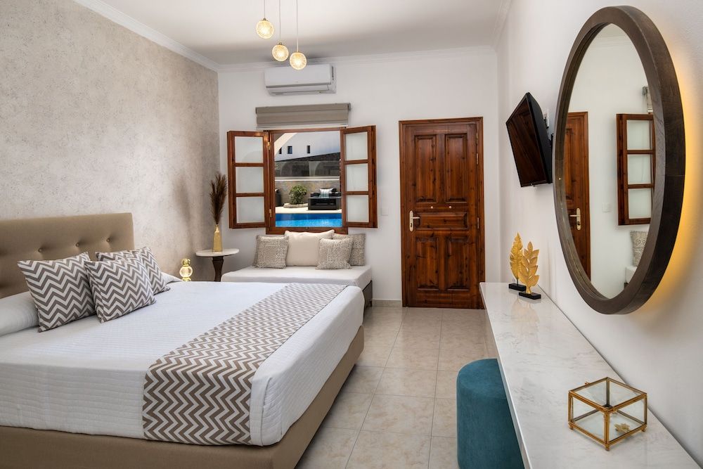 Astir Thira Standard Room Pool View 7