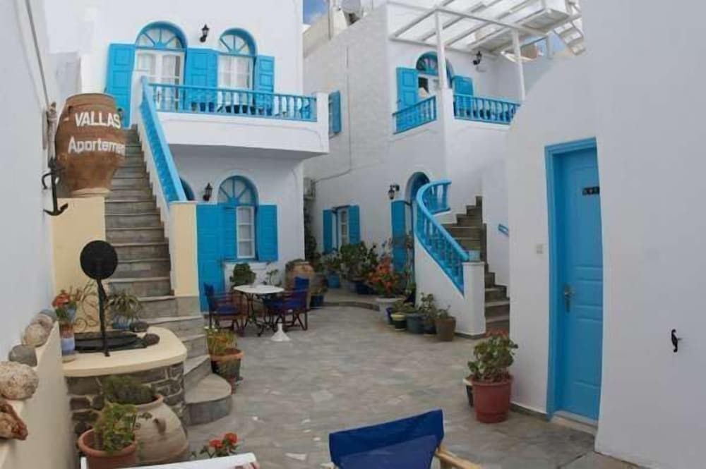 undefined Vallas Apartments & Villas 7