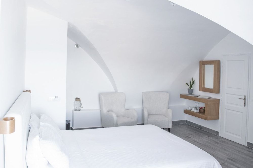undefined Thireas Hotel 3