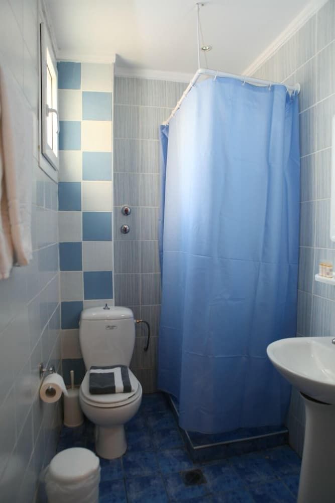 Emporikon Triple Room 4