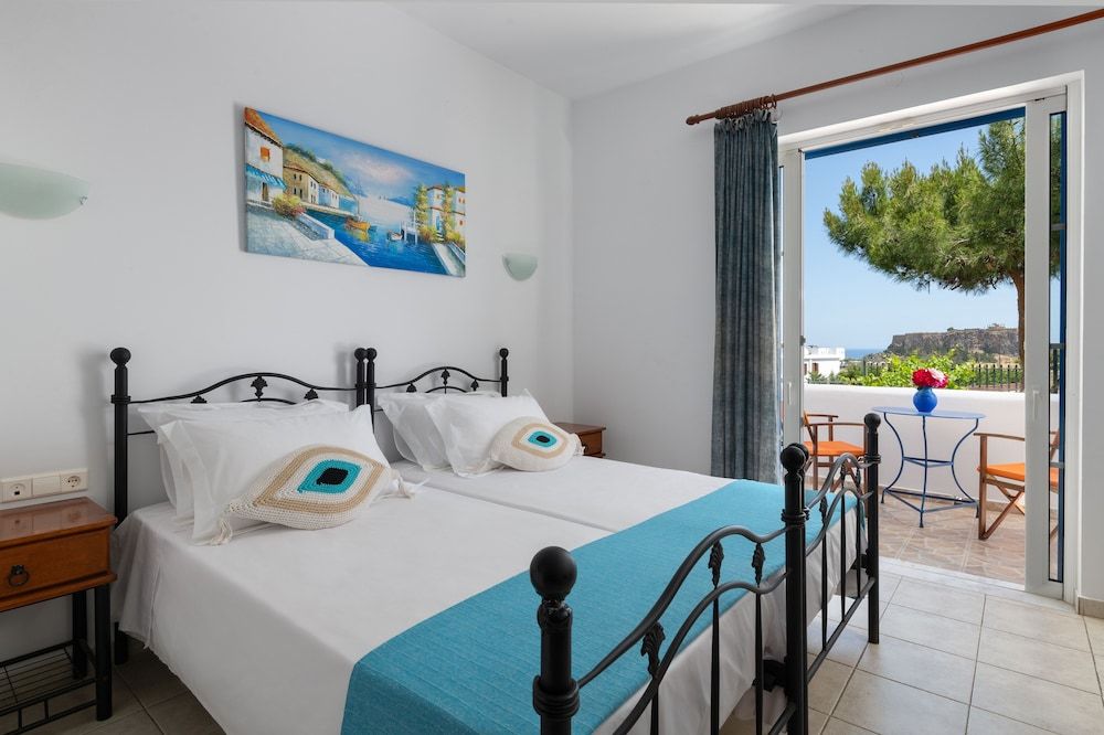 Standard Studio, Sea View (and Acropolis View)