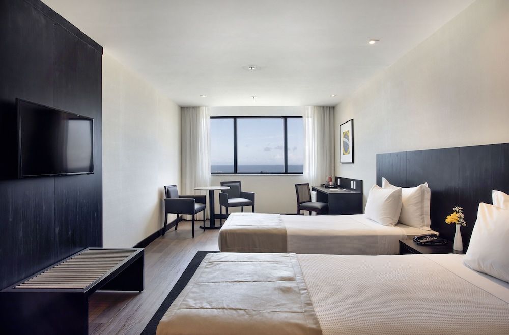 Luxo, 1 Twin, Beach View