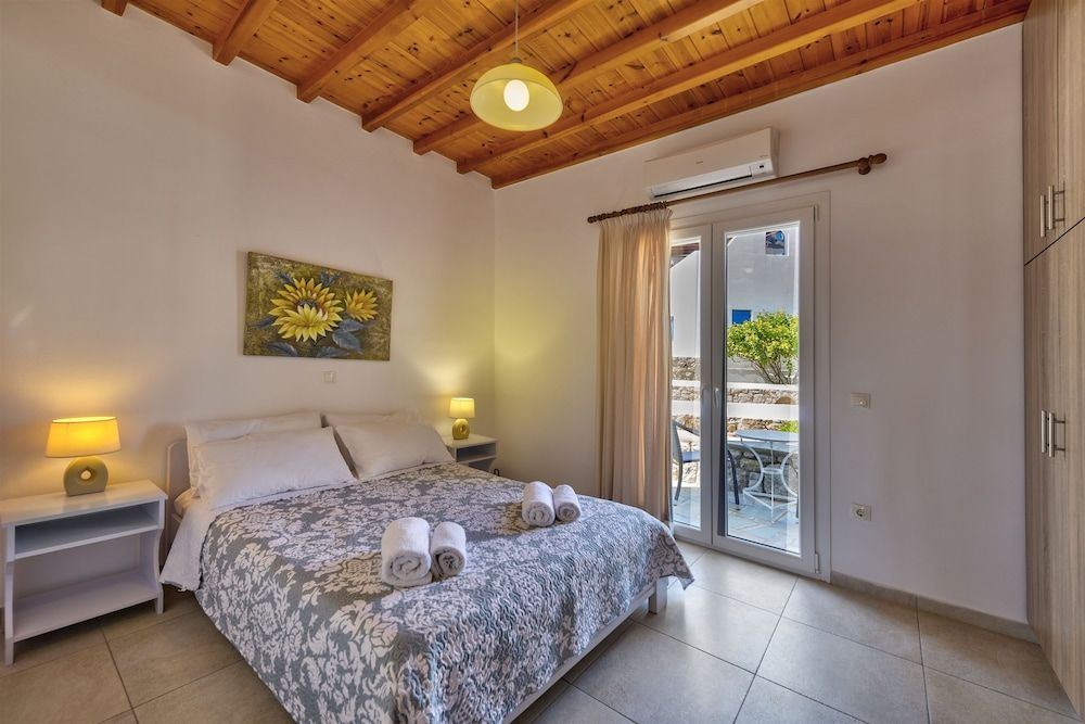 undefined Jewel Apartments 3