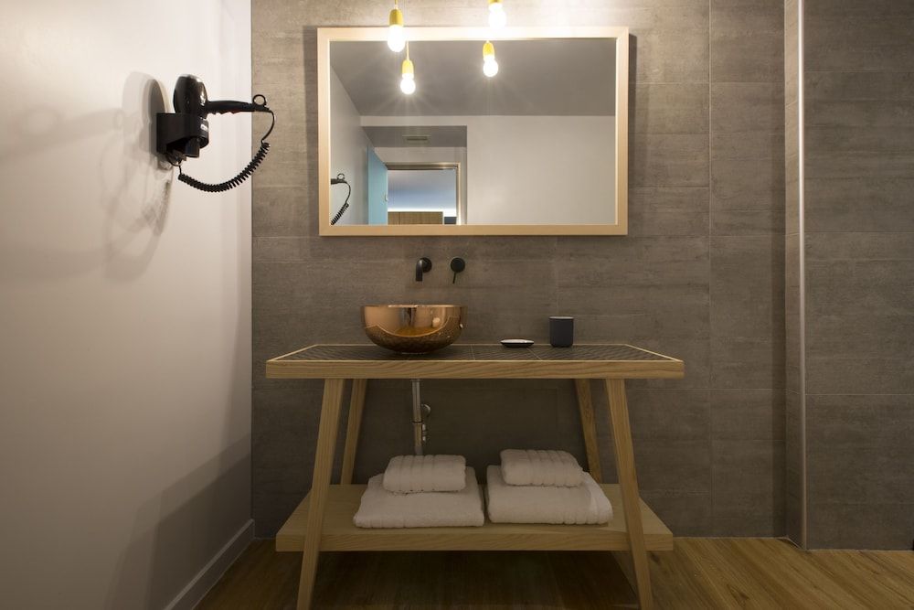 undefined Pi Athens 8