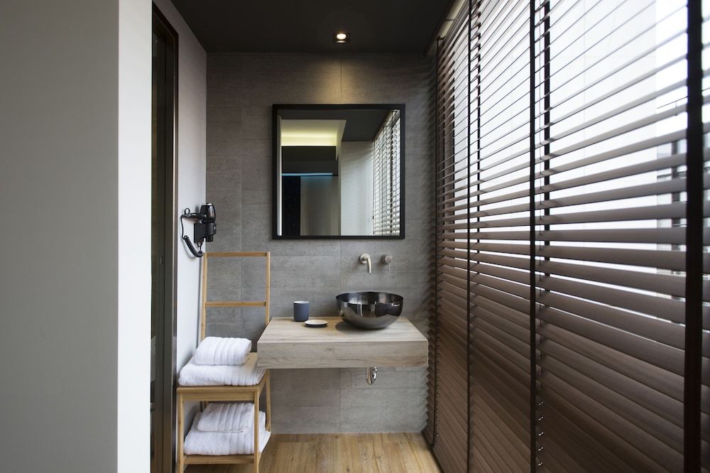 Pi Athens Deluxe Double Room 7