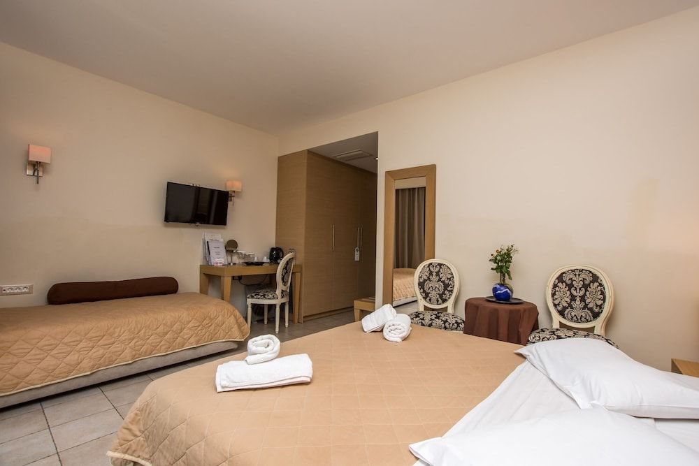 Dali Luxury Rooms Triple Room, Mountain View 2