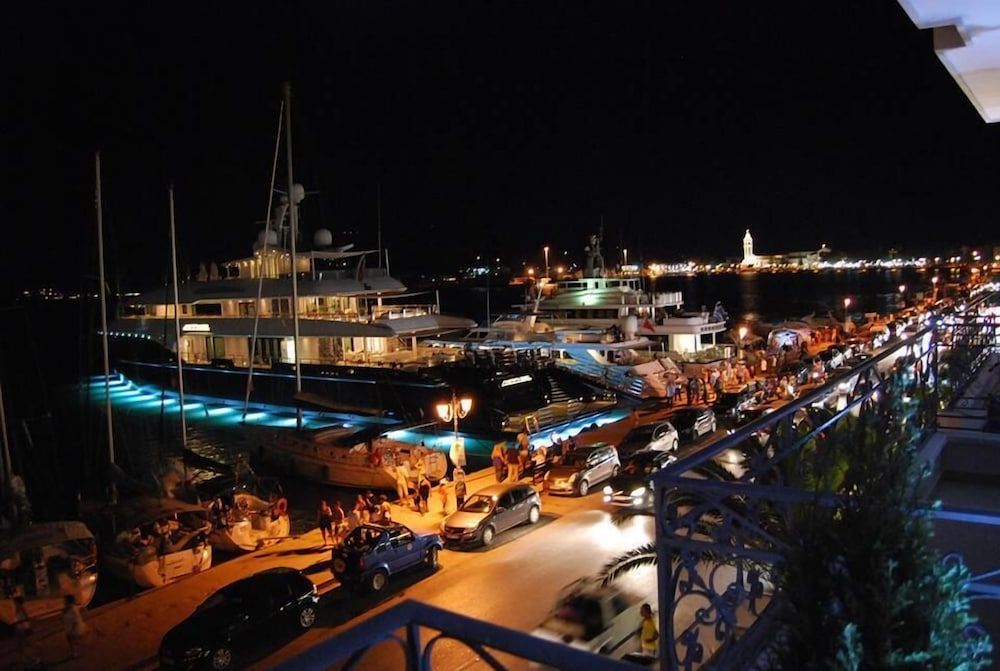 Dali Luxury Rooms Deluxe Suite, Sea View 8