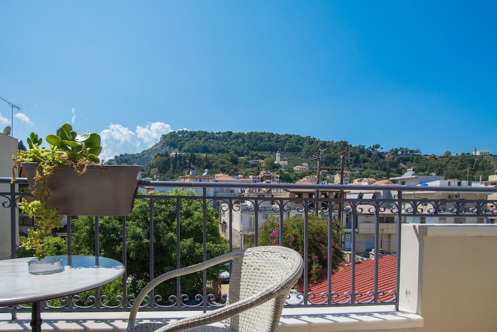 Dali Luxury Rooms Triple Room, Mountain View 6