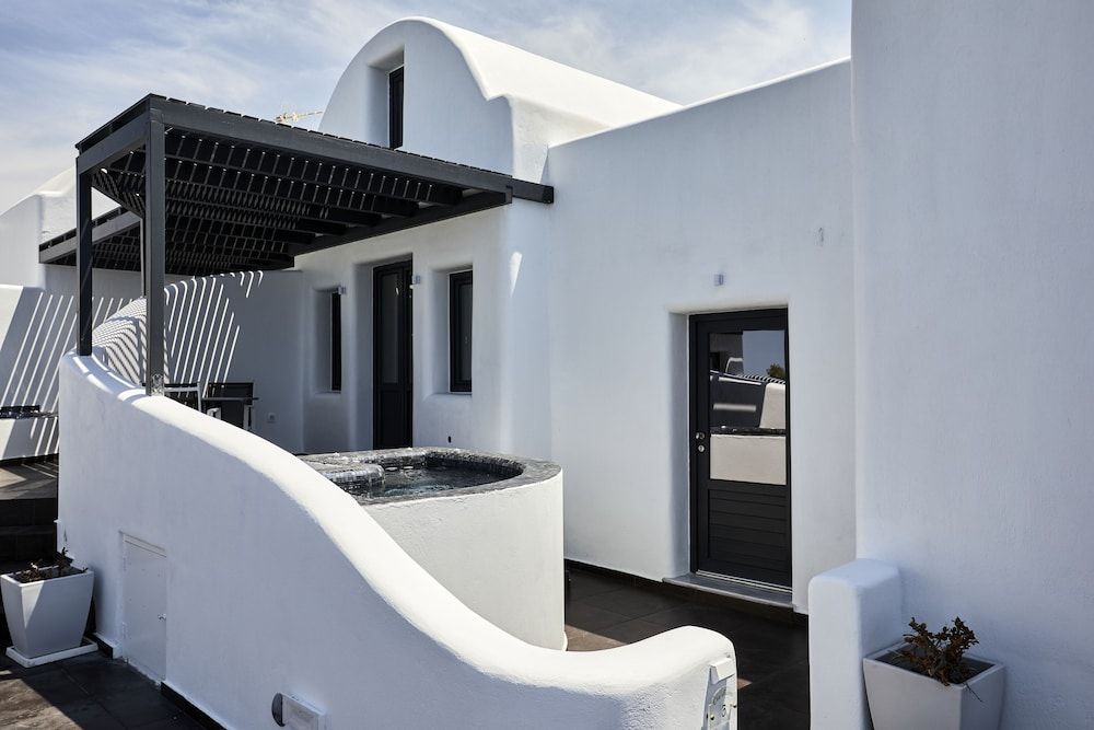 undefined Oia Suites 8