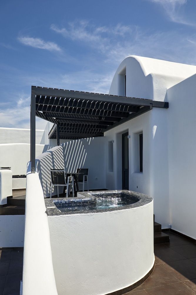 undefined Oia Suites 9
