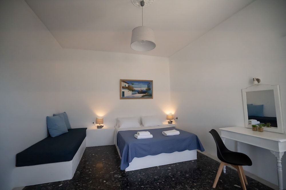 Morning Star House, 2 Bedrooms (Captain Revelis) 5