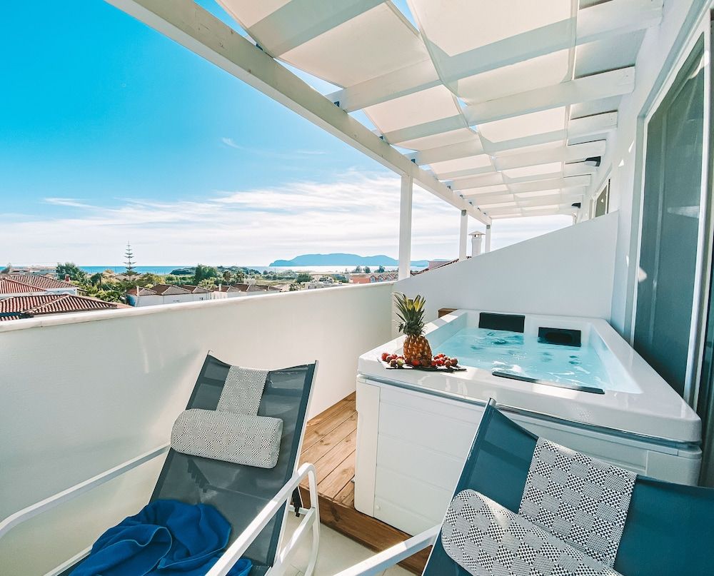 Superior Suite, Hot Tub