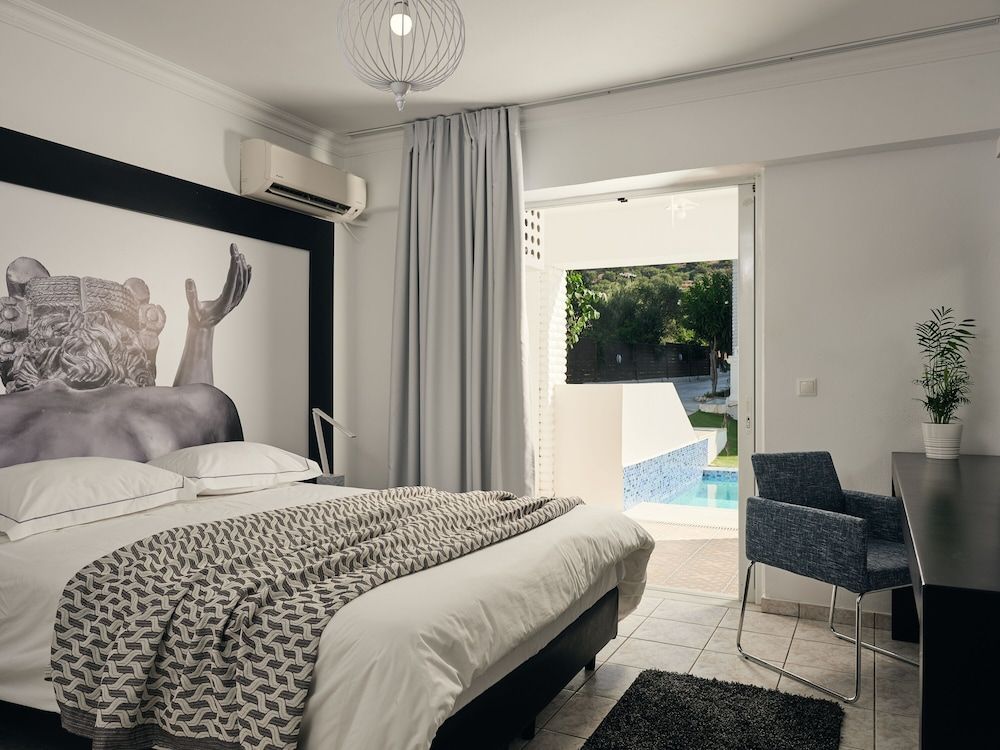 Suite, Private Pool (Master)