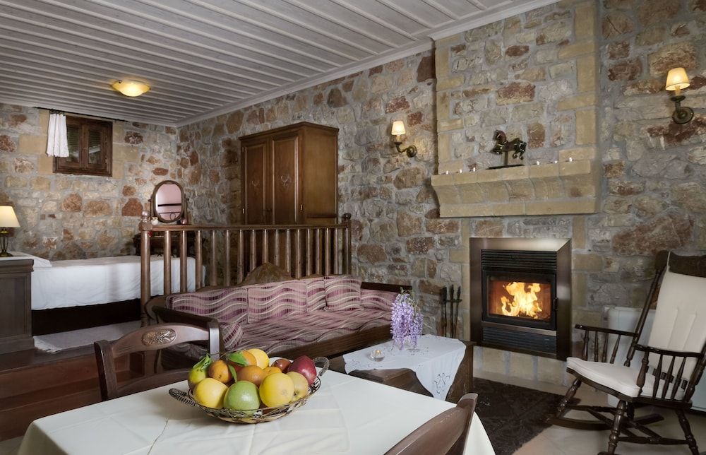 Traditional Studio, 1 Queen Bed
