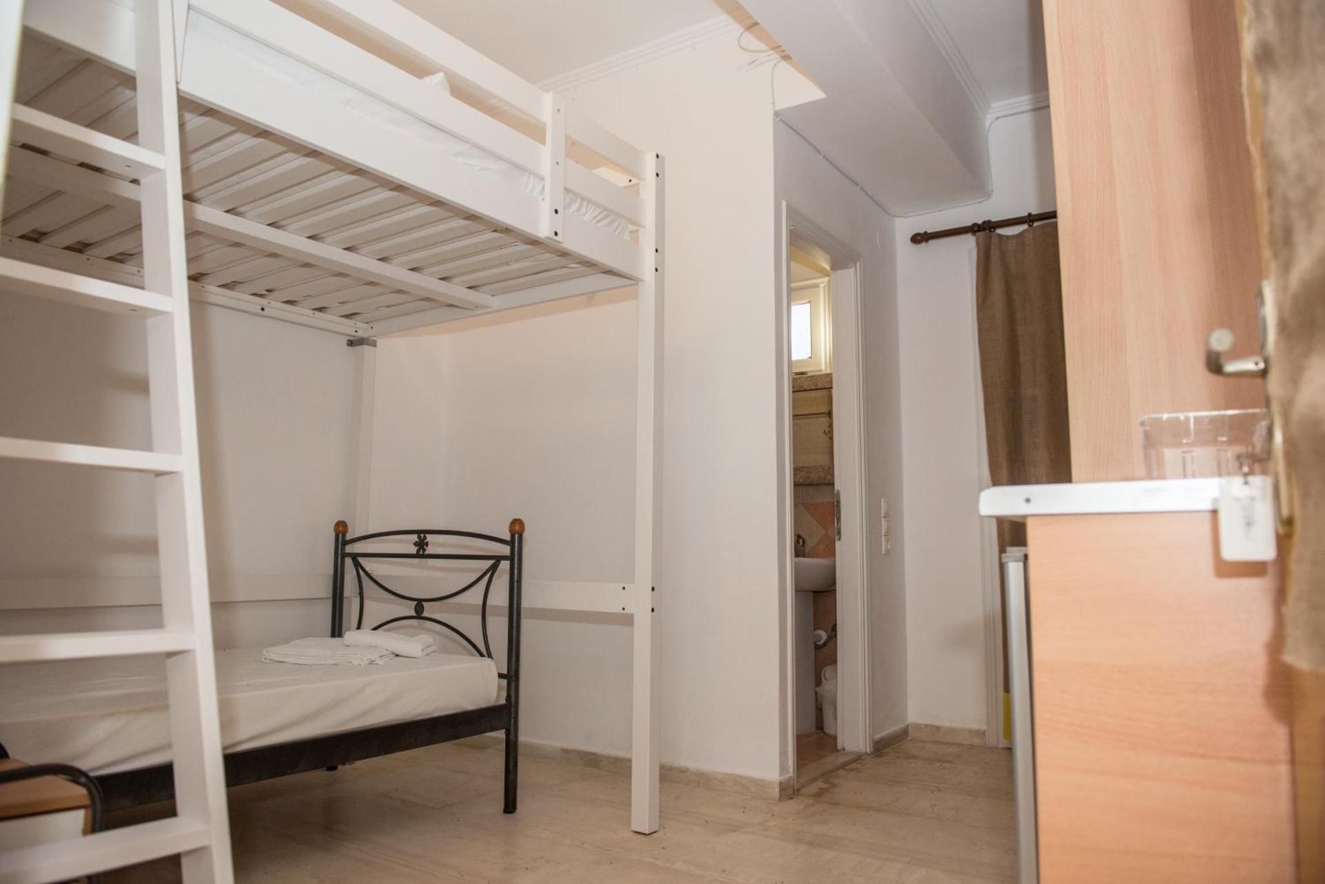 Summer Bed Nydri Single Room