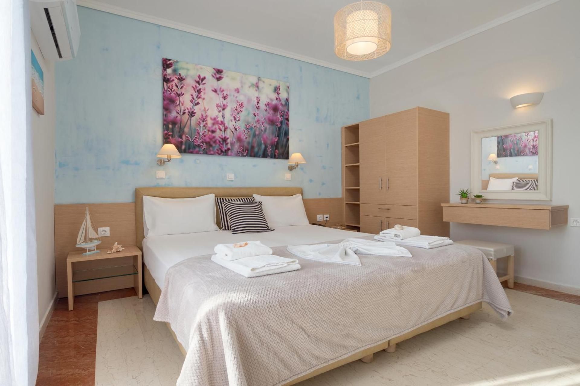 Studio with Side Sea View (2 Adults)