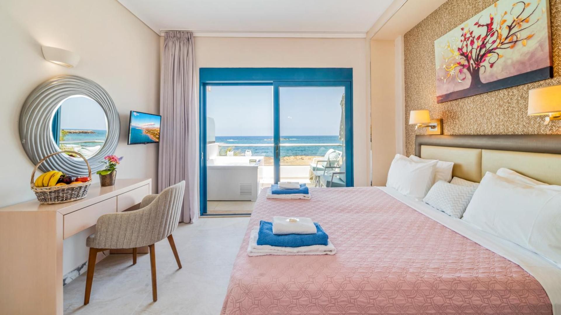 One-Bedroom Apartment with Panoramic Sea View & Hot Tub (2 Adults)