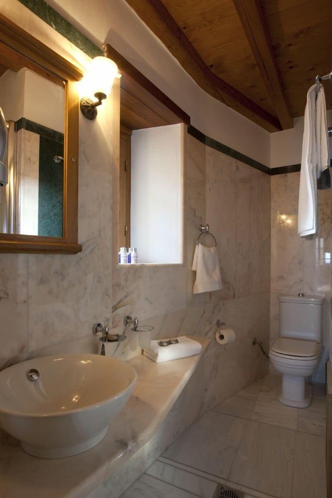 Likinia Hotel Family Room 6