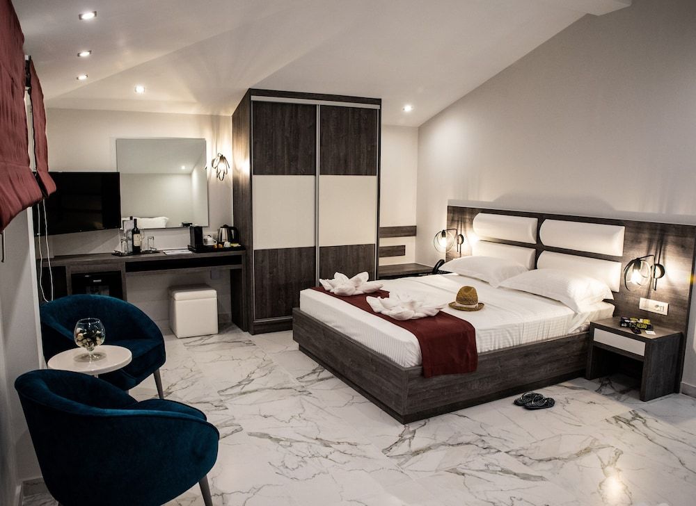 Lagaria Hotel Quadruple Attic Room, No Balcony