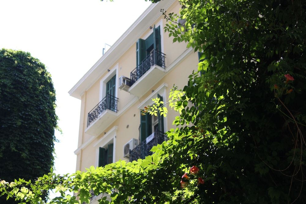 undefined Elikon Hotel 9