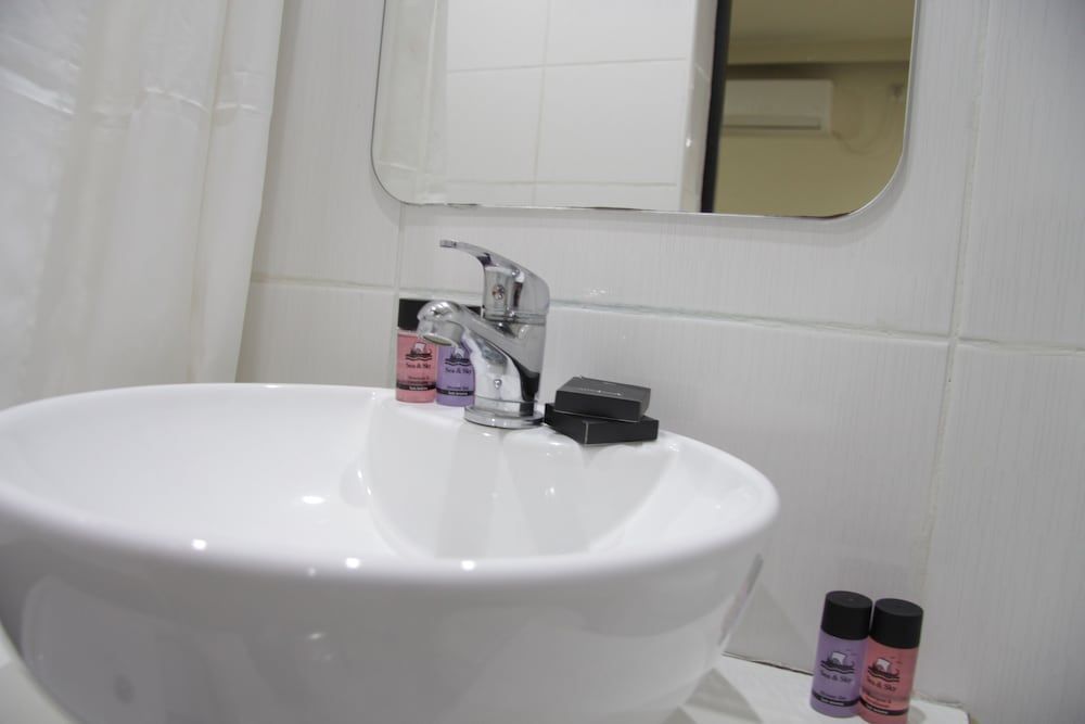 Elikon Hotel Double or Twin Room, Private Bathroom 3