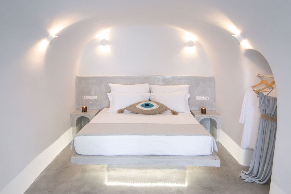 undefined Kaleidoscope Cave Houses Oia 4