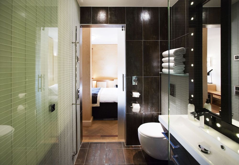 Hotel Lundia Family Room 3