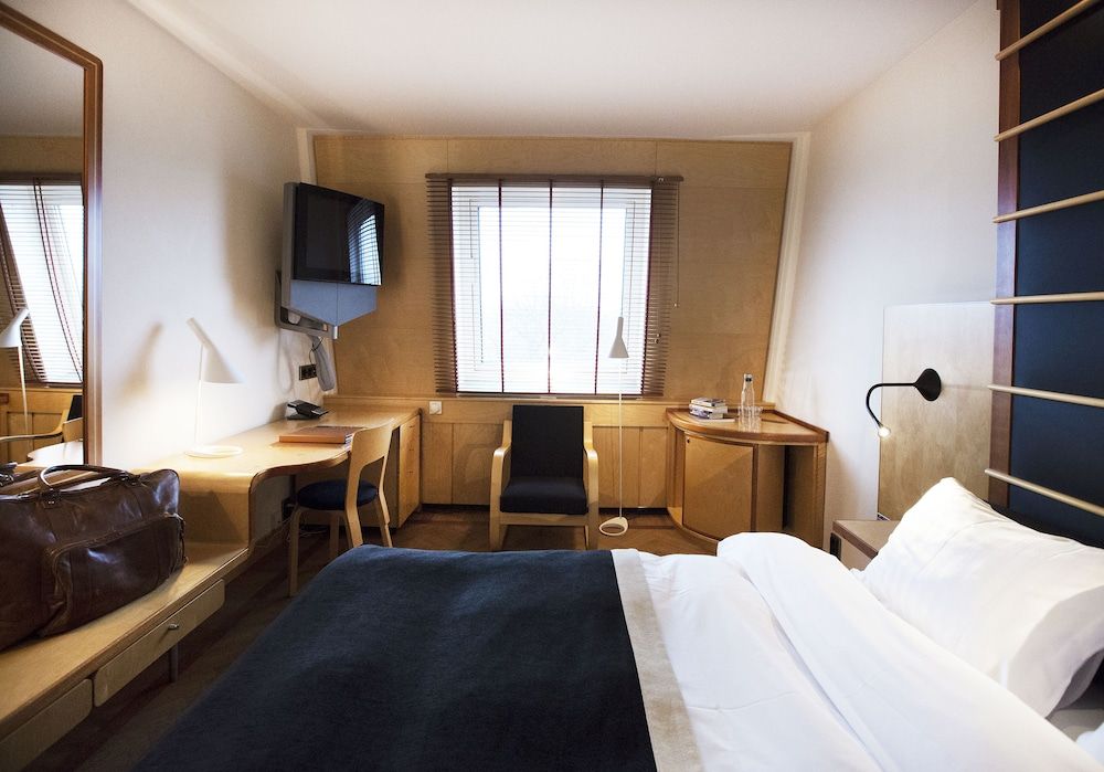 Hotel Lundia Queen Room (140 cm) 3