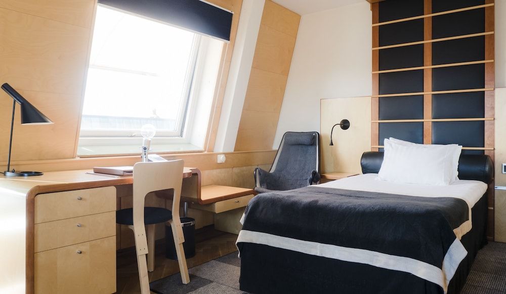 Hotel Lundia Single Room 4