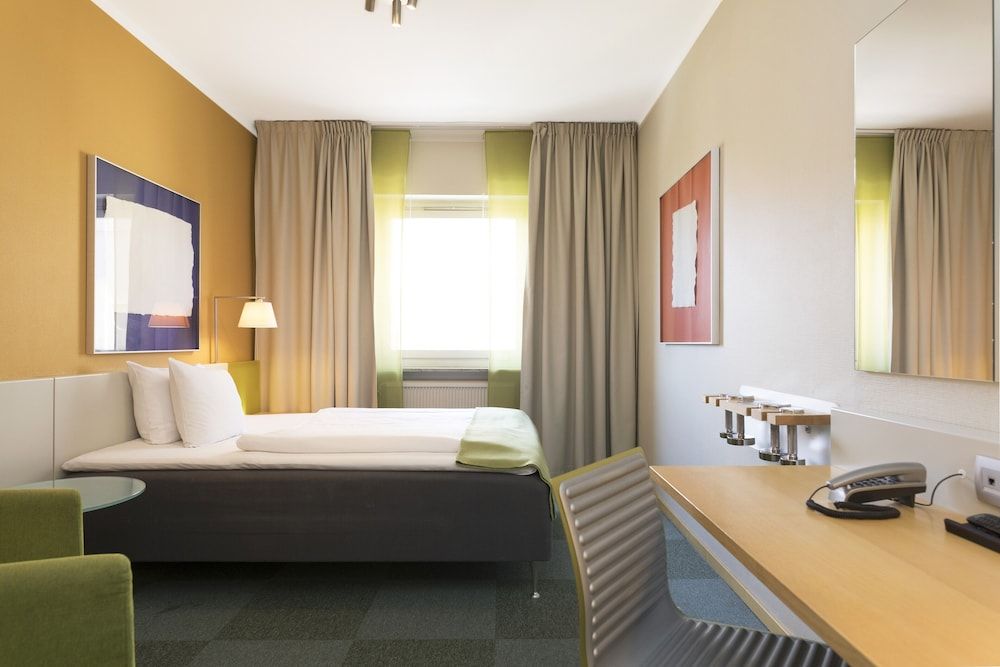 ProfilHotels President Classic Room (140 cm bed) 2