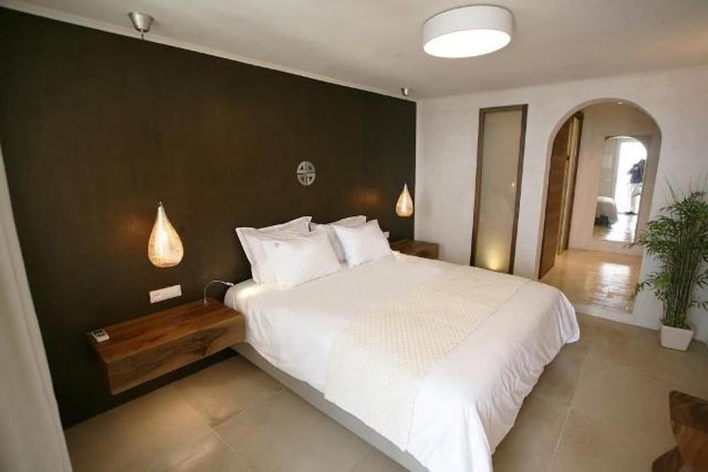 Atlantis Beach Residence Double Deluxe with hot tub (Aether) 3