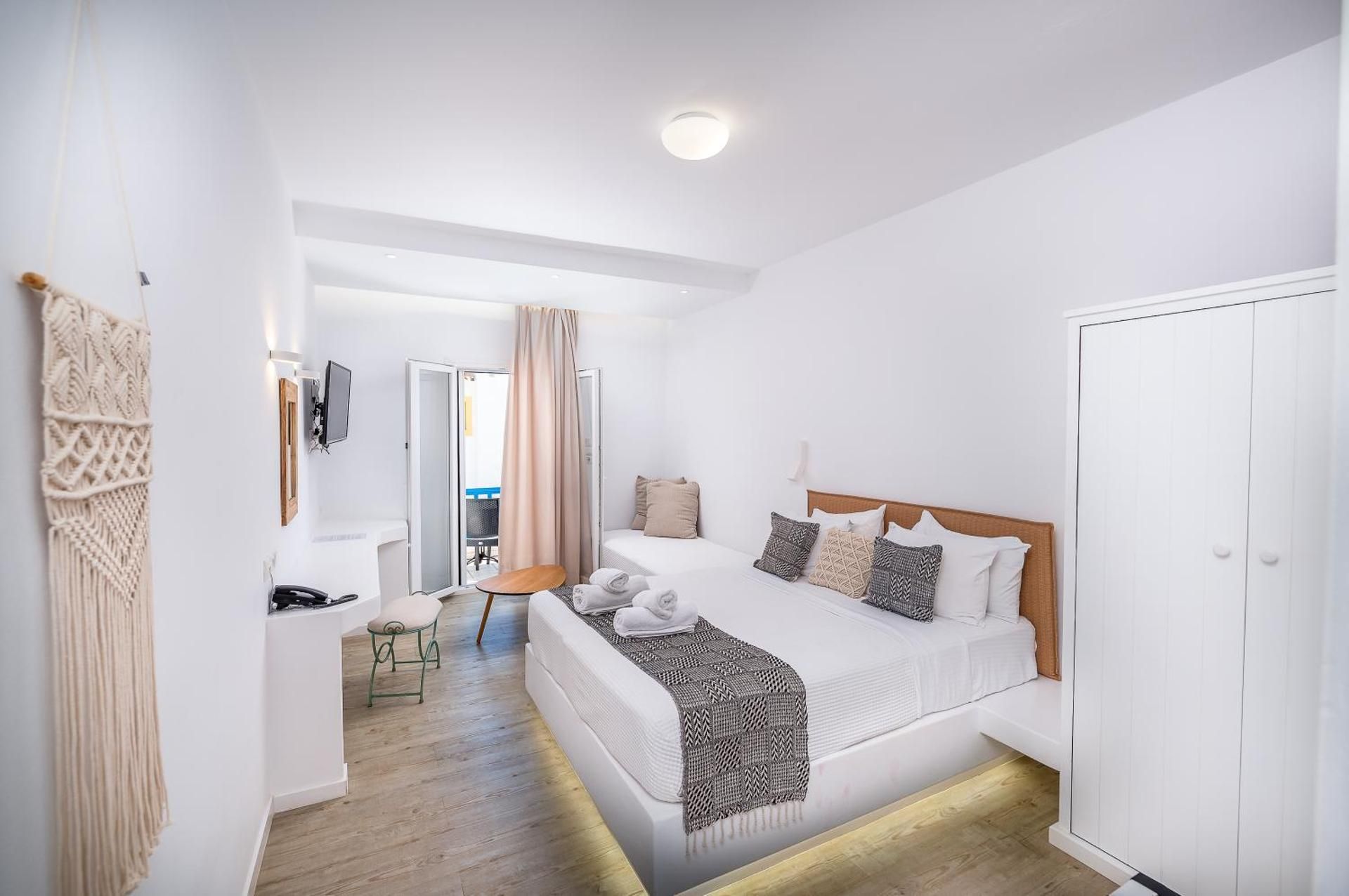 Junior Suite with Garden View