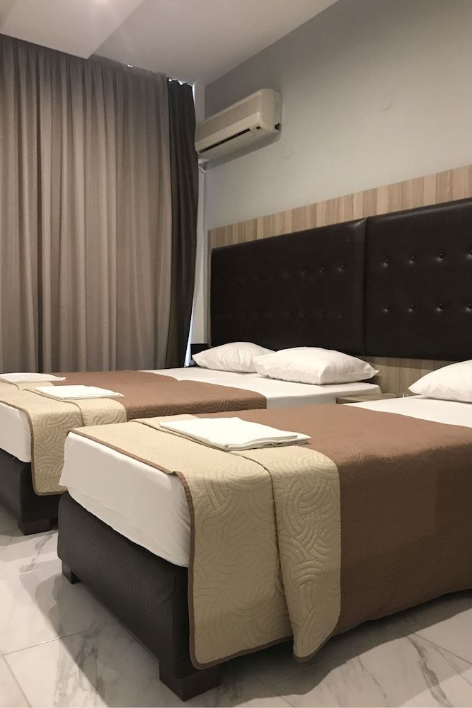 undefined Hotel Rex 3