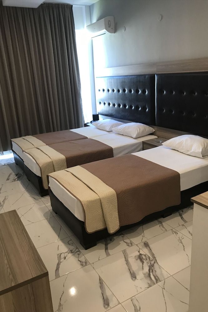 undefined Hotel Rex 7