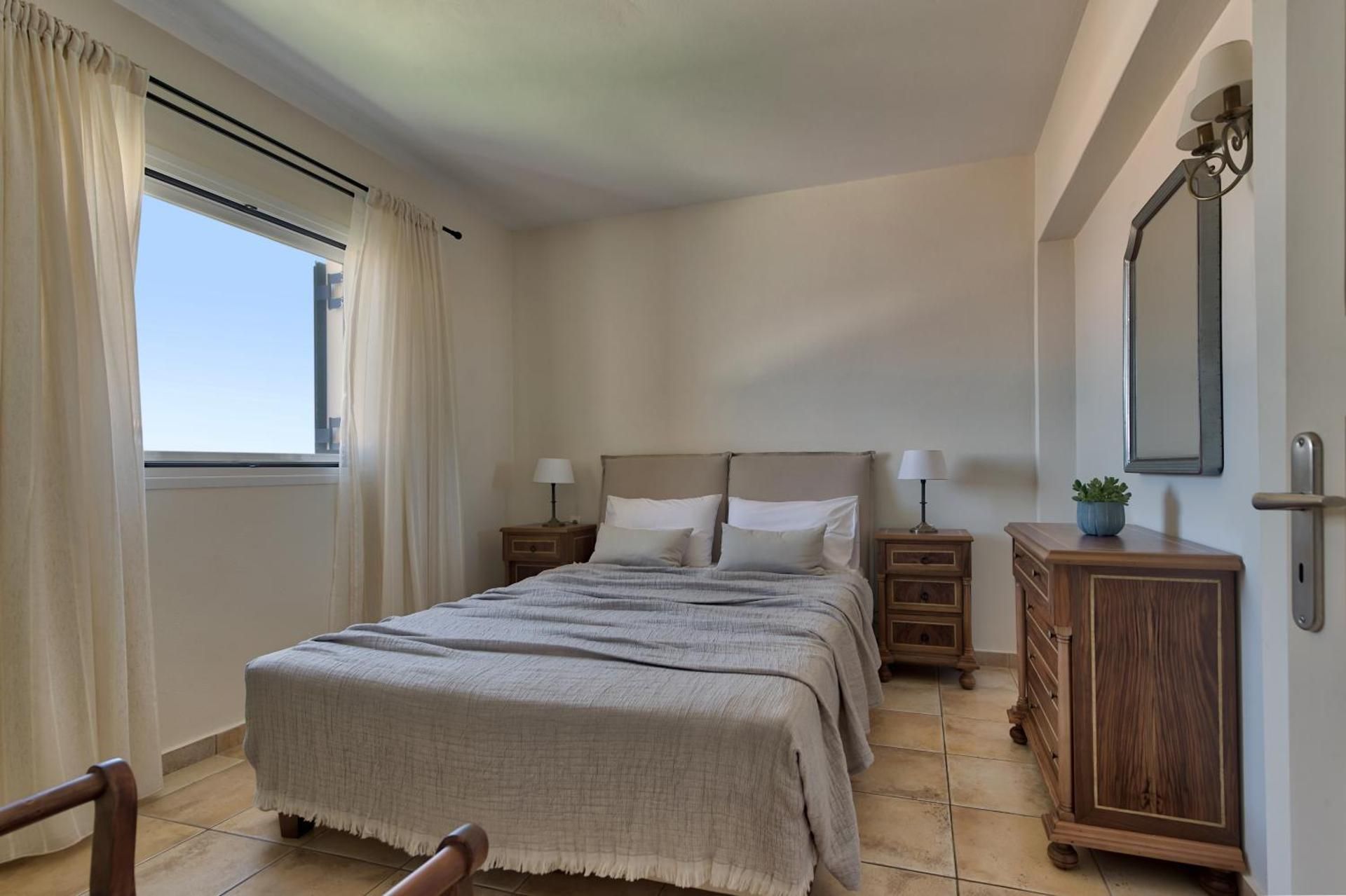 Deluxe Suite with Sea View
