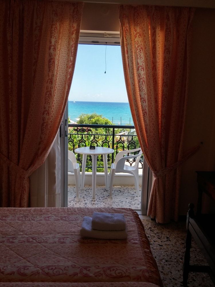 Double Room, Partial Sea View