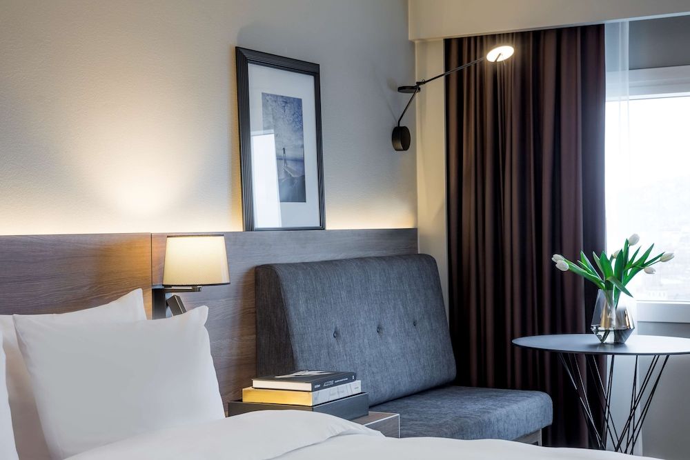 undefined Radisson Blu Plaza Hotel, Oslo 10