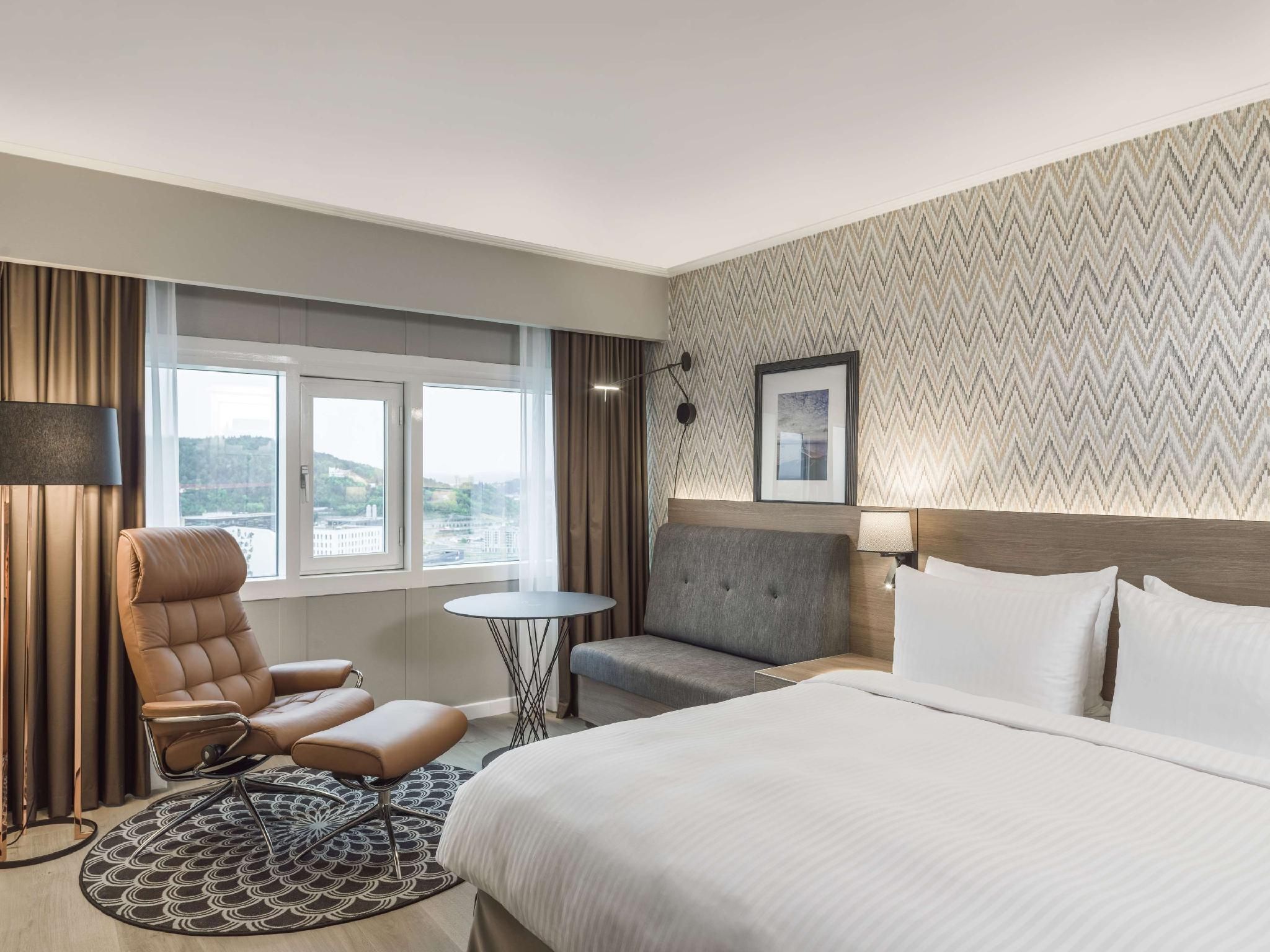Premium City View King Room