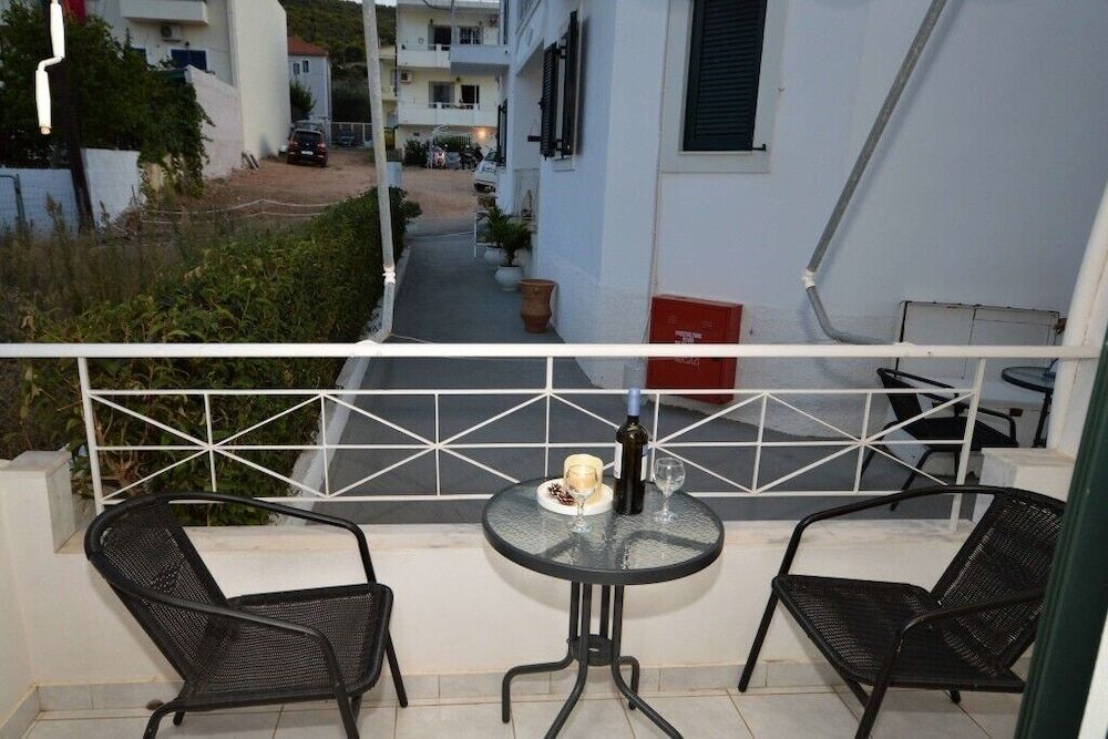 Koukounari Apartments Standard Apartment, 1 Bedroom 9