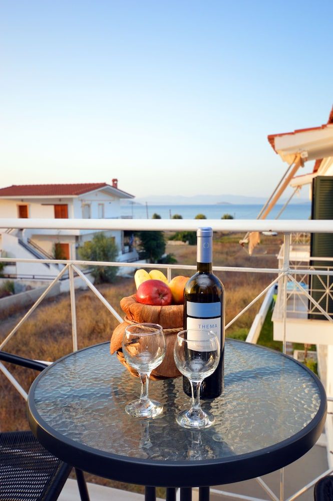 Koukounari Apartments Family Room, 1 Bedroom, City View 10