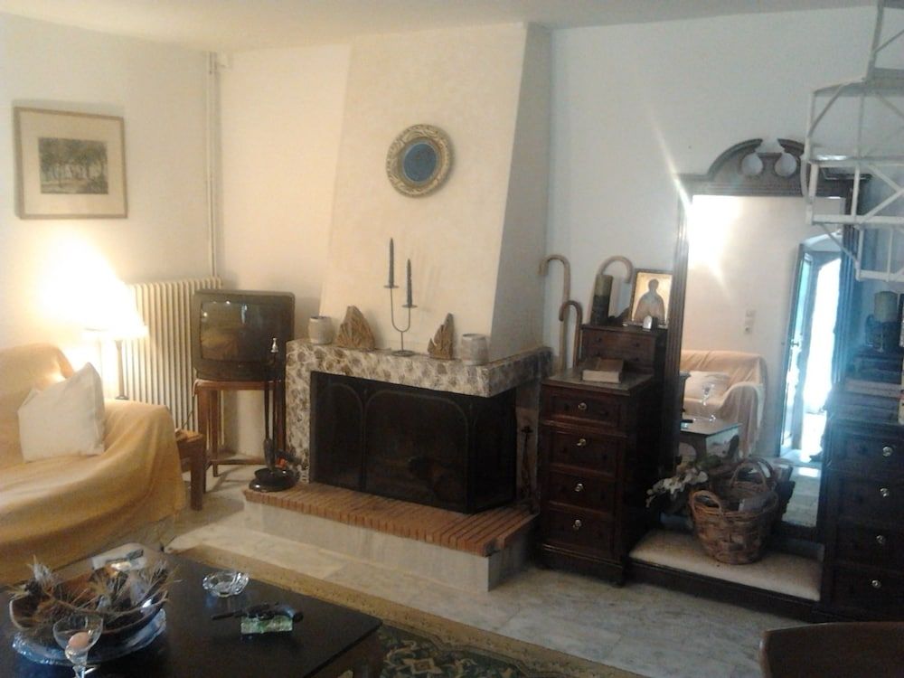 Villa, 3 Bedrooms, 2 Bathrooms, Mountain View