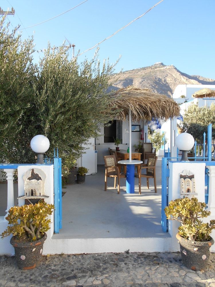 undefined Studios Apartments Kapetanios 8