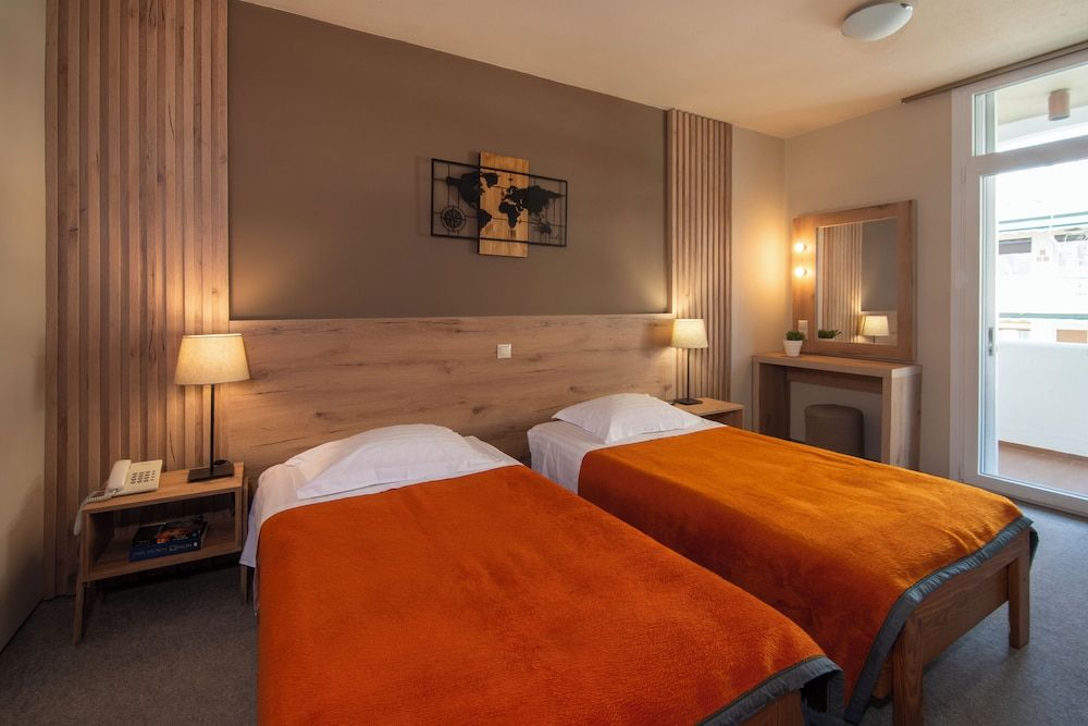 Marina Alimos Hotel Apartments Standard Apartment, 2 Bedrooms, Partial Sea View 3